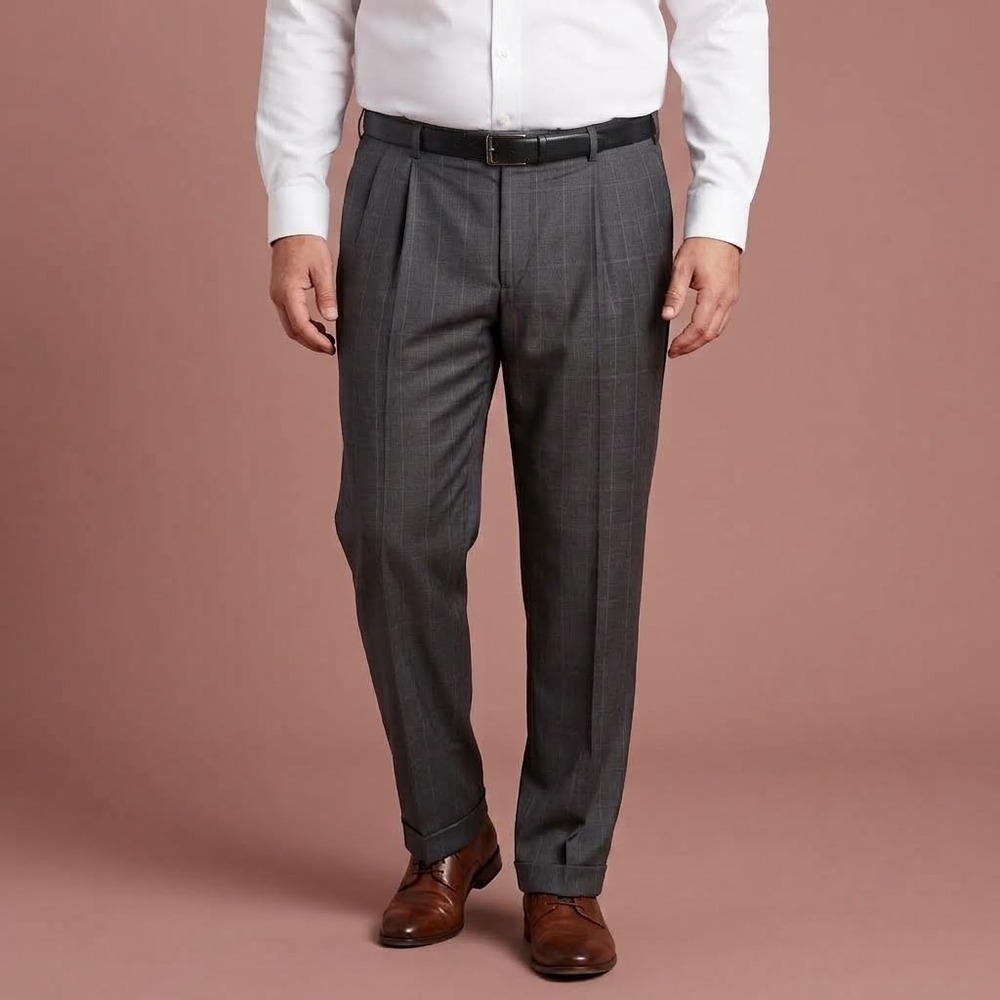Jos A Bank Signature Grey Pinstripe Pleated Cuffed Dress Pants Wool Mens 42‎ EUC